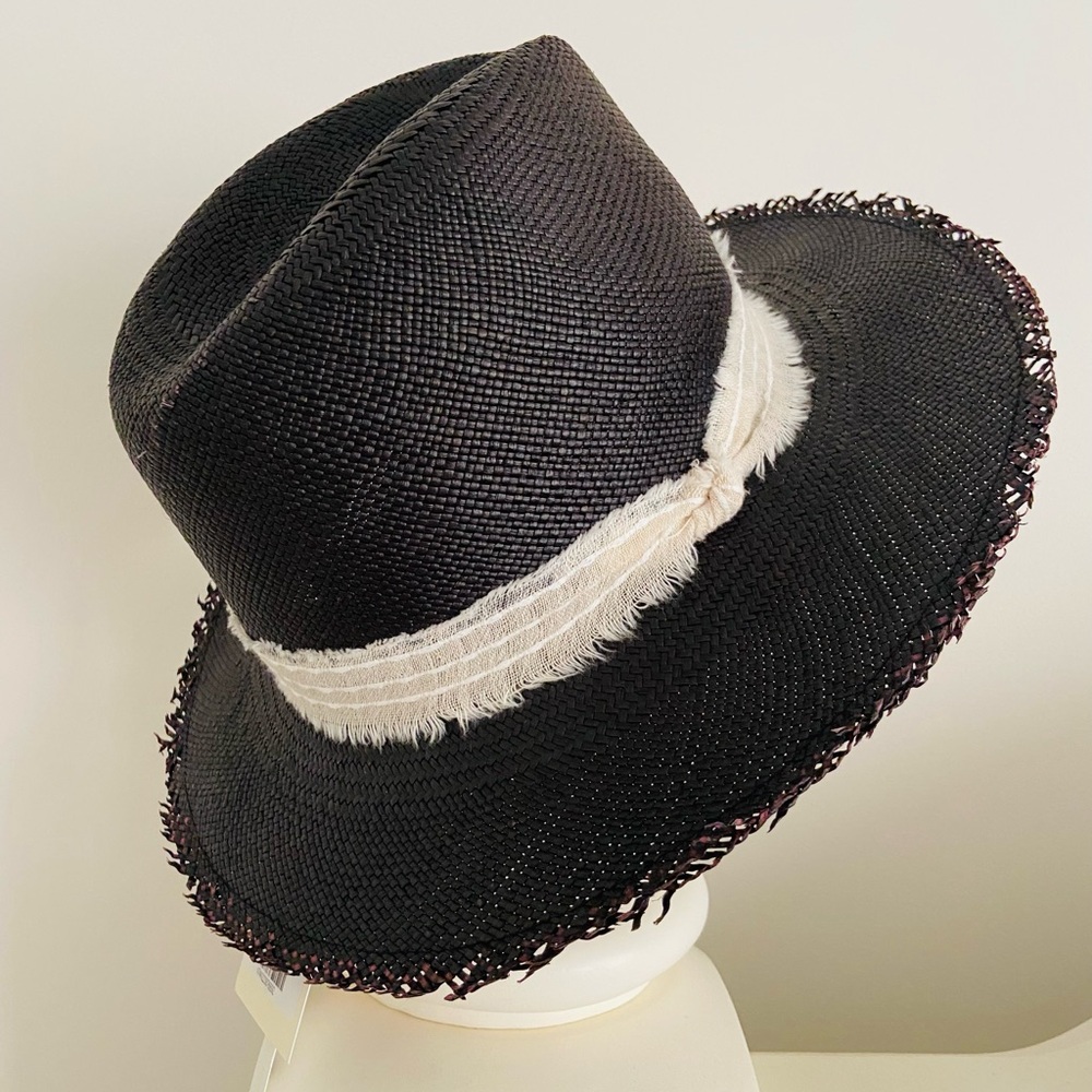 Hatattack NWT Lucy fringed Panama continental, black with off white trim